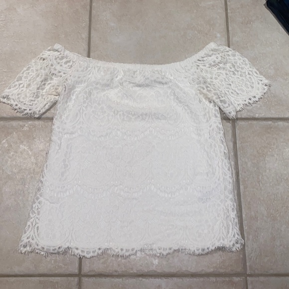 White Lace Dynamite Top XS - Picture 1 of 3